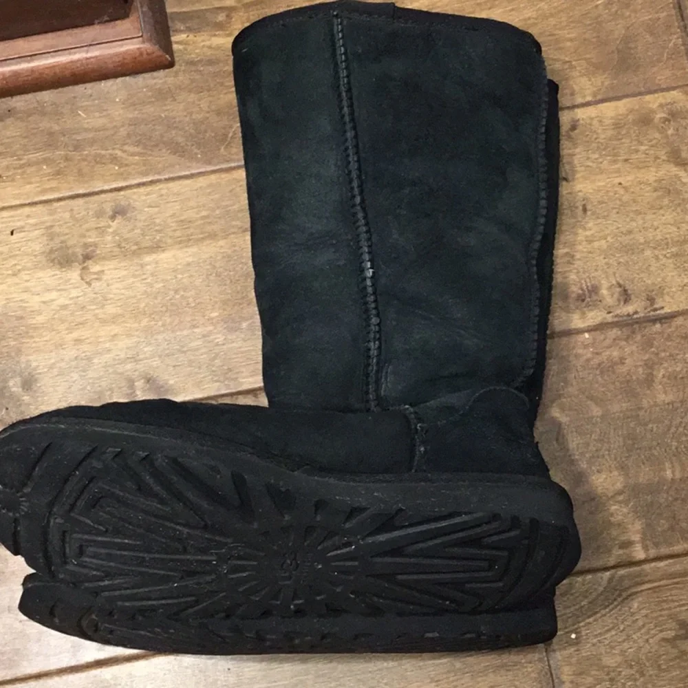 UGG fleece lined